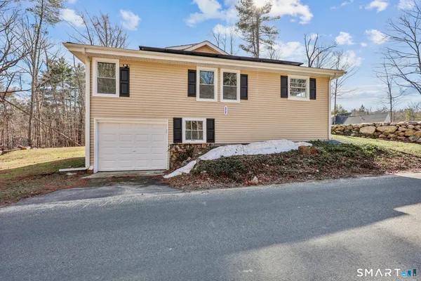 $499,000 | 11 Old Creamery Road, Colebrook, CT 06021