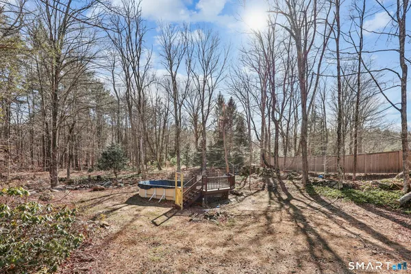 a view of yard with tree