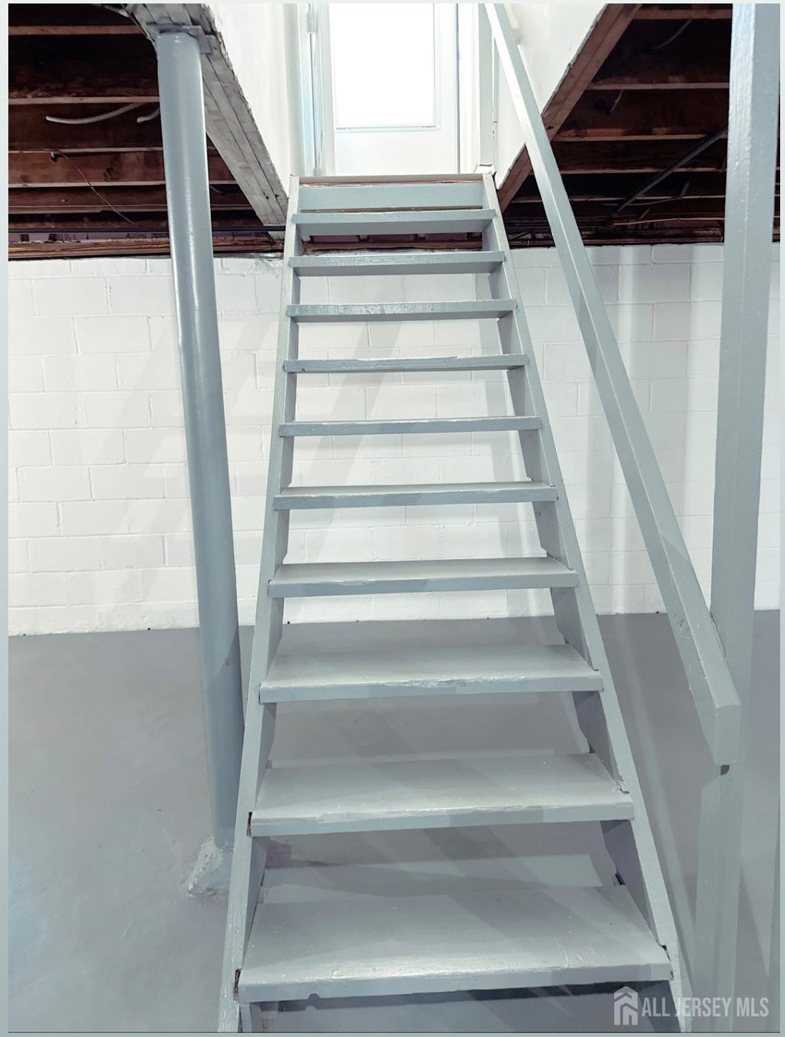 32 Apple Street Edison, NJ 08817 - Photo 11 of 11 a view of entryway