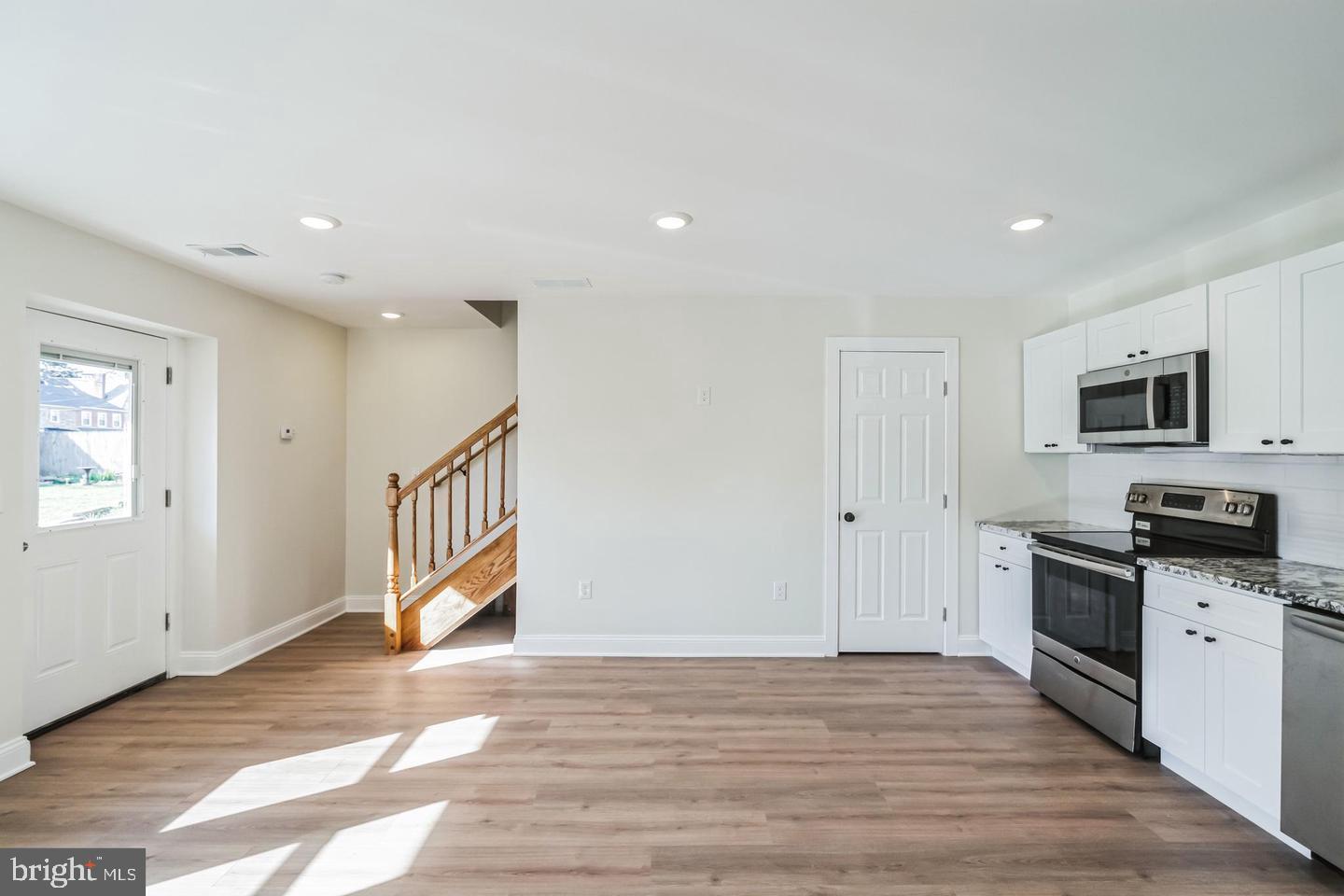 27 East Butler Avenue, Unit B Chalfont, PA 18914 - Photo 5 of 25