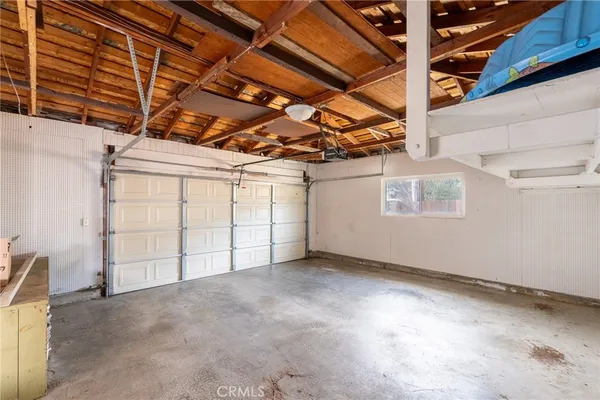 a view of a garage
