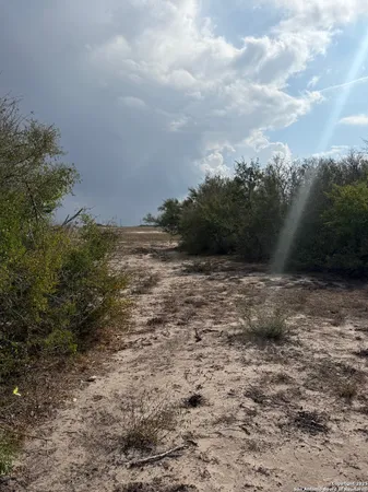 $1,650,000 | 4689 County Road 302, Runge, TX 78151