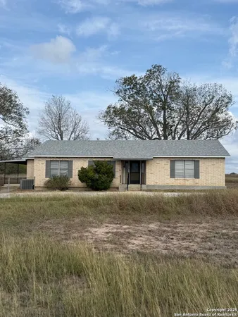 $1,650,000 | 4689 County Road 302, Runge, TX 78151