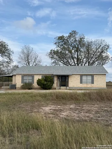 $1,870,190 | 4689 County Road 302, Runge, TX 78151