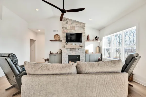 $545,000 | 4147 Fox Forest, DeForest, WI 53532