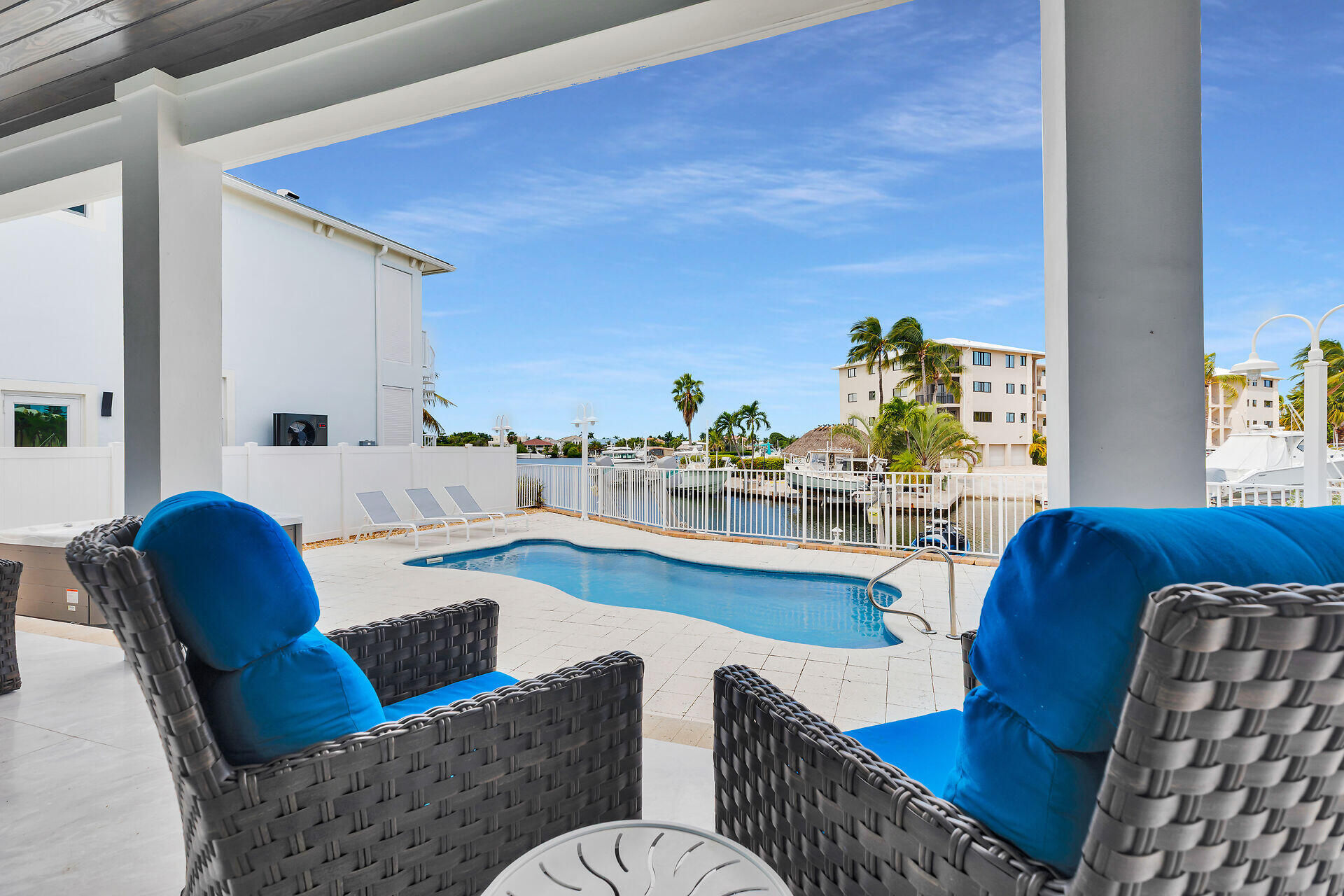 435 Sombrero Beach Road Marathon, FL 33050 - Photo 52 of 64 1st FLoor Balcony