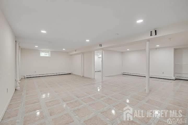 3993 Park Avenue Edison, NJ 08820 - Photo 28 of 37 a view of an empty room