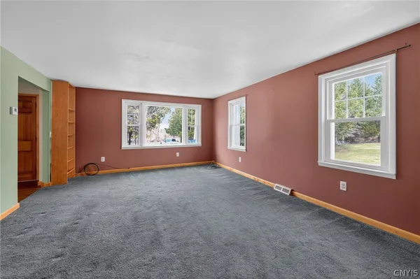 $399,900 | 4990 Heelpath Road, Verona, NY 13440