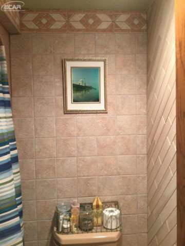 8345 East Potter Road Davison, MI 48423 - Photo 17 of 27 20449537-16.JPG