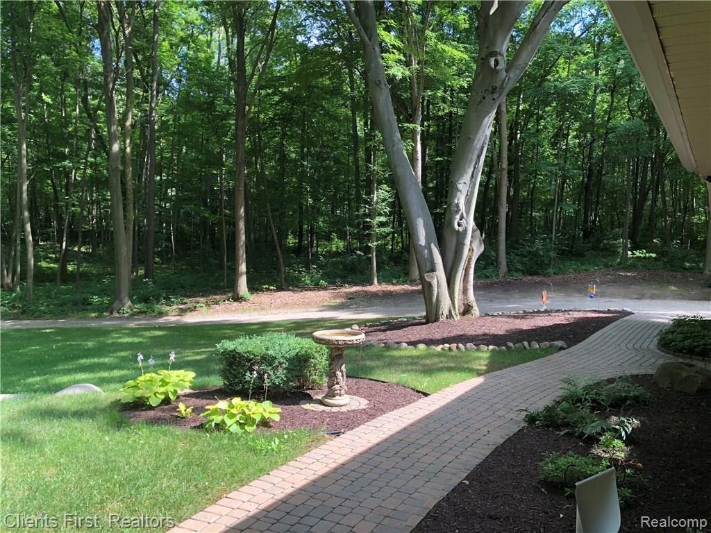8175 Ridge Road North Canton, MI 48187 - Photo 17 of 70 Outside - Front Yard 1.JPG