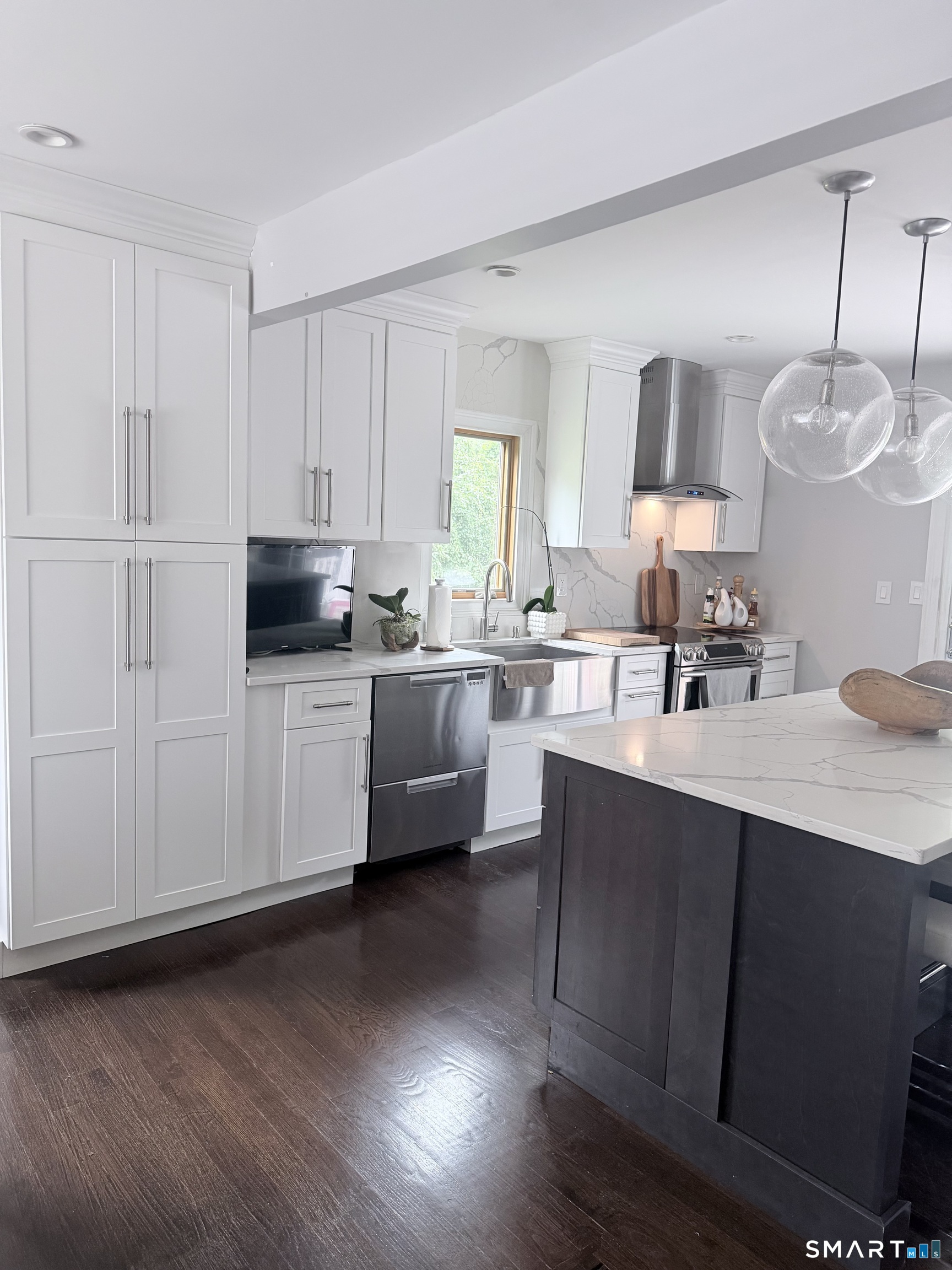 248 Broadbridge Road Bridgeport, CT 06610 - Photo 5 of 16 Gallery Image 5