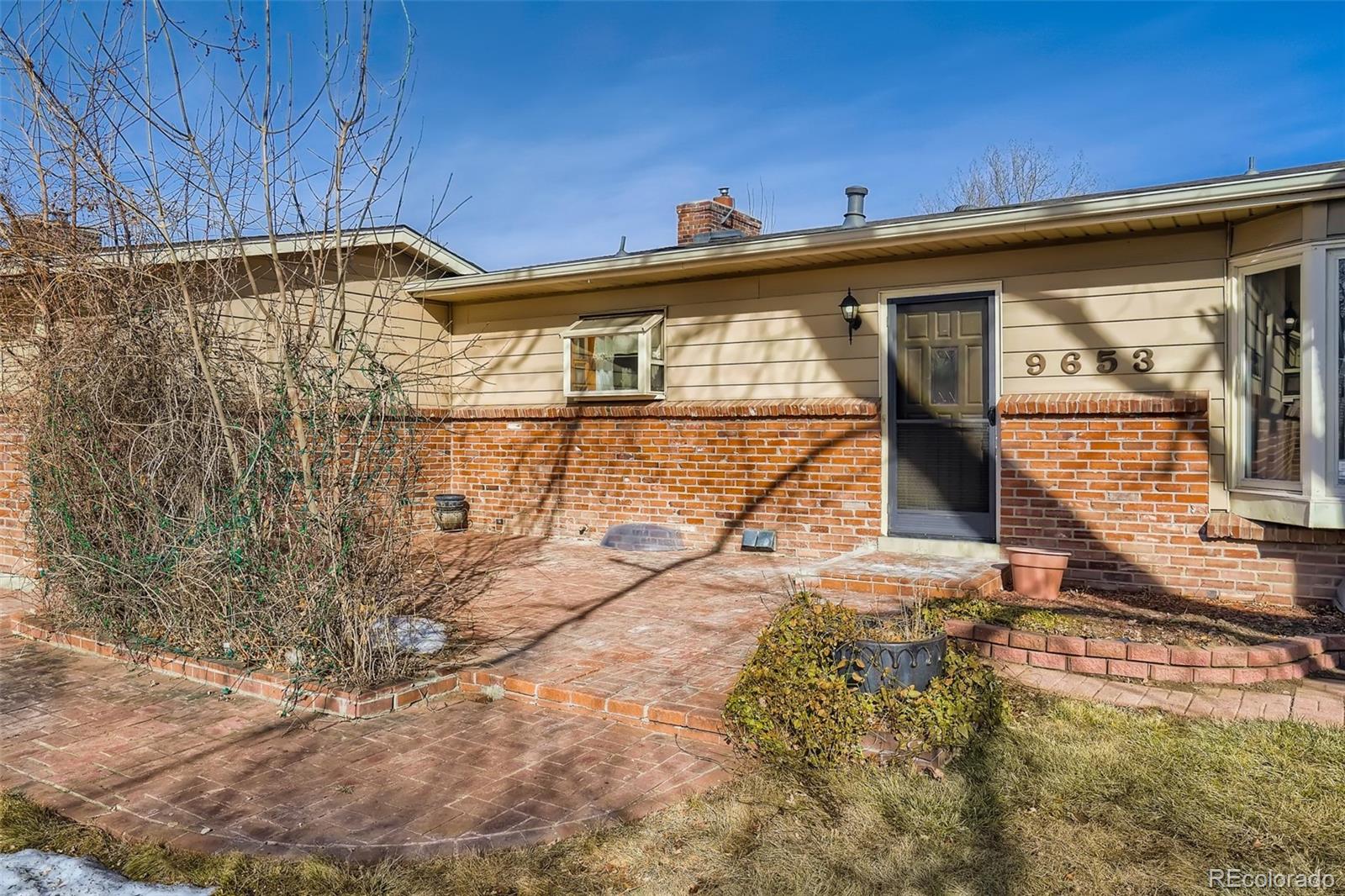 9653 West 74th Way Arvada, CO 80005 - Photo 4 of 40