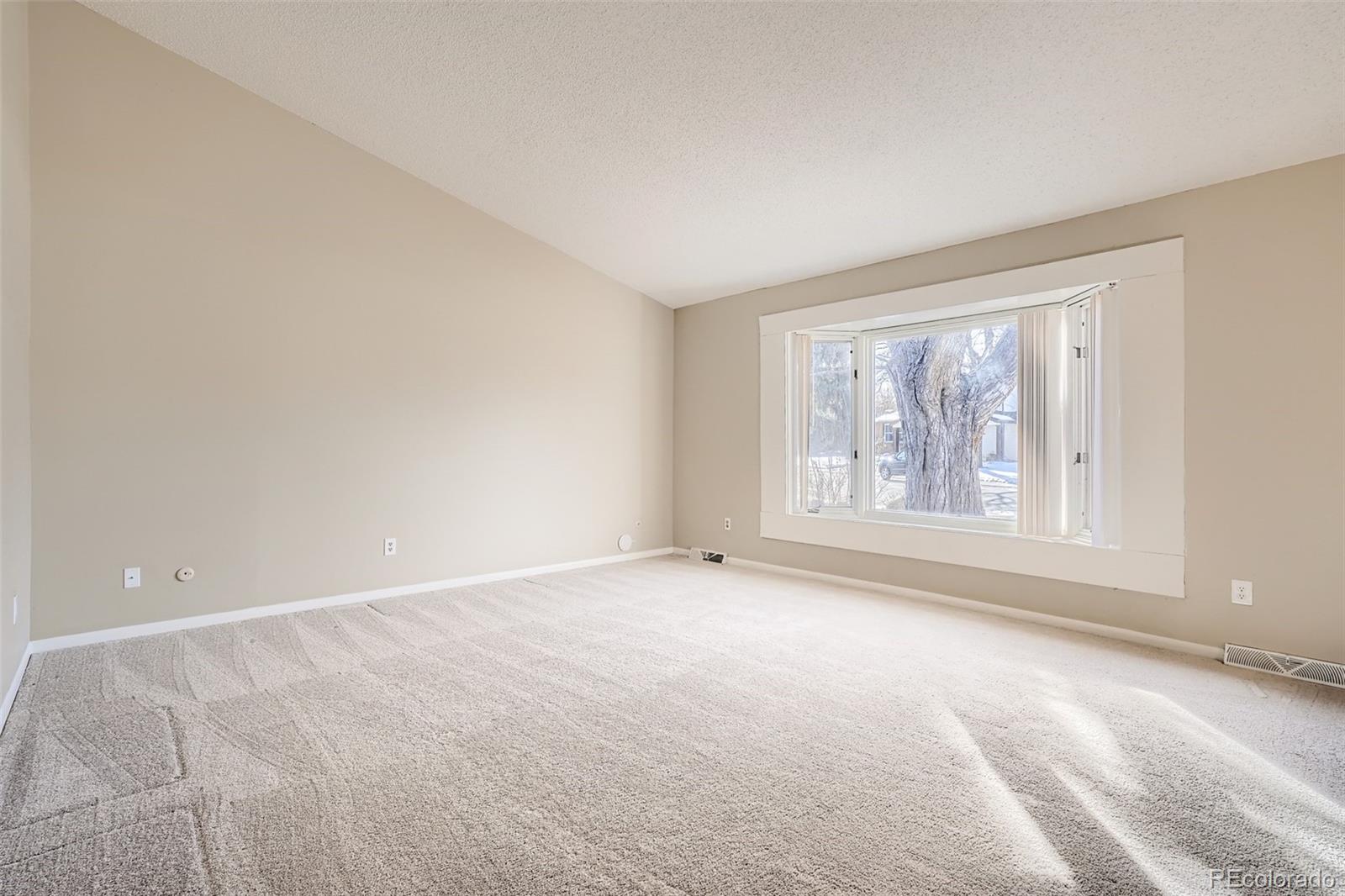 9653 West 74th Way Arvada, CO 80005 - Photo 5 of 40