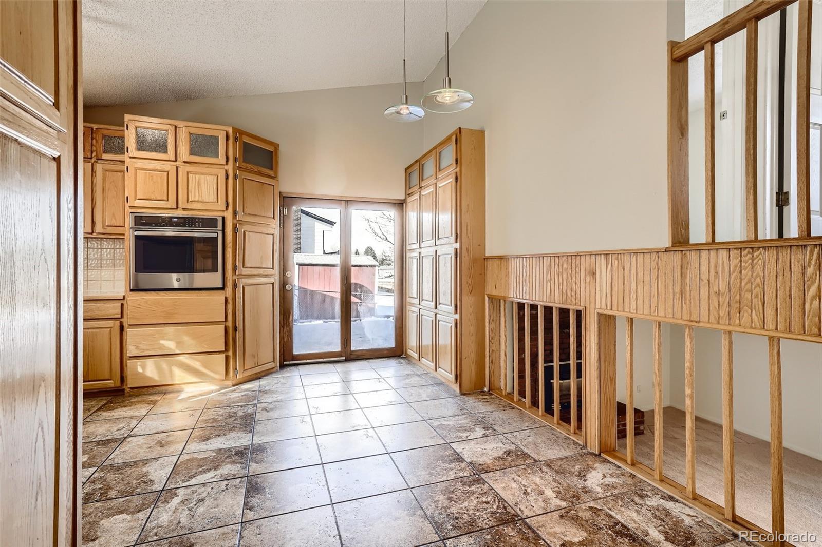 9653 West 74th Way Arvada, CO 80005 - Photo 9 of 40