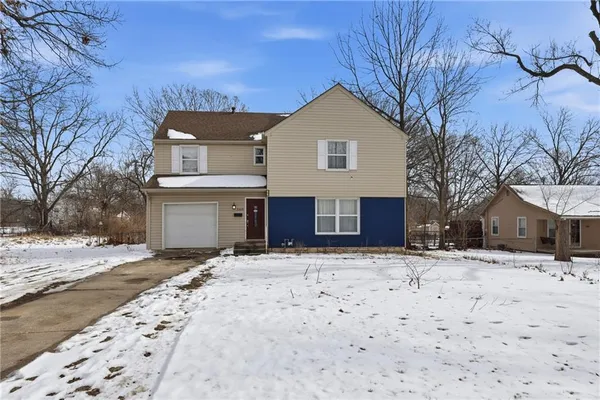 $229,000 | 5305 Ridgeway Avenue, Raytown, MO 64133