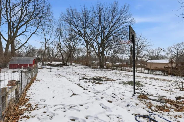 $229,000 | 5305 Ridgeway Avenue, Raytown, MO 64133