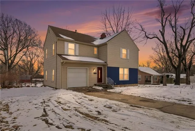 $229,000 | 5305 Ridgeway Avenue, Raytown, MO 64133