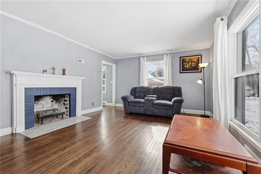 5305 Ridgeway Avenue Raytown, MO 64133 - Photo 7 of 32