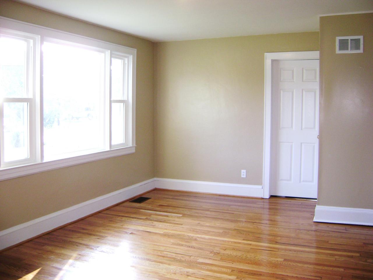245 Bonavista Road Salem, VA 24153 - Photo 3 of 7 livingroom