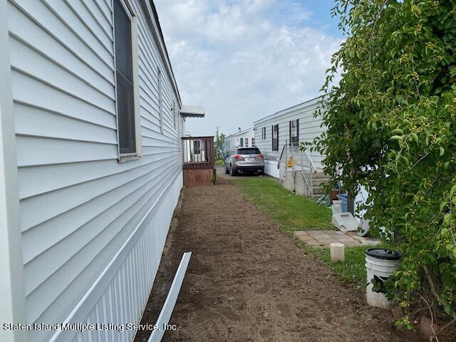 2701 Goethals Road North, Unit F13 Staten Island, NY 10303 - Photo 26 of 30 newly seeded grass