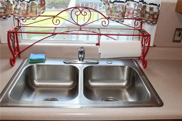 $225,000 | 2 Ridge Rd Spur, Roxbury, NY 12474