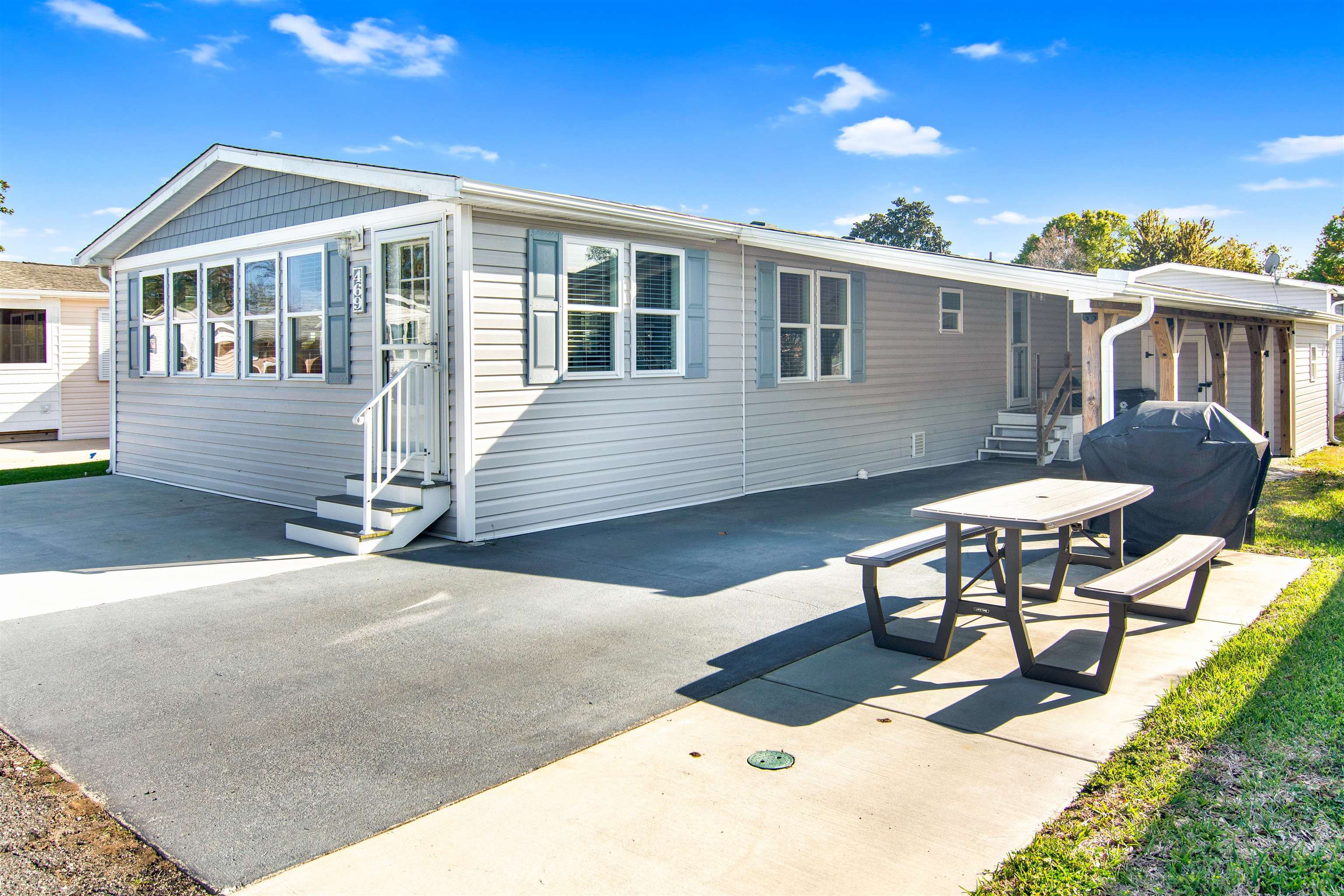 469 Sandpebble Surfside Beach, SC 29575 - Photo 3 of 38