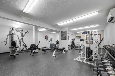 $330,000 | 205 Barry Avenue South, Unit 117, Wayzata, MN 55391