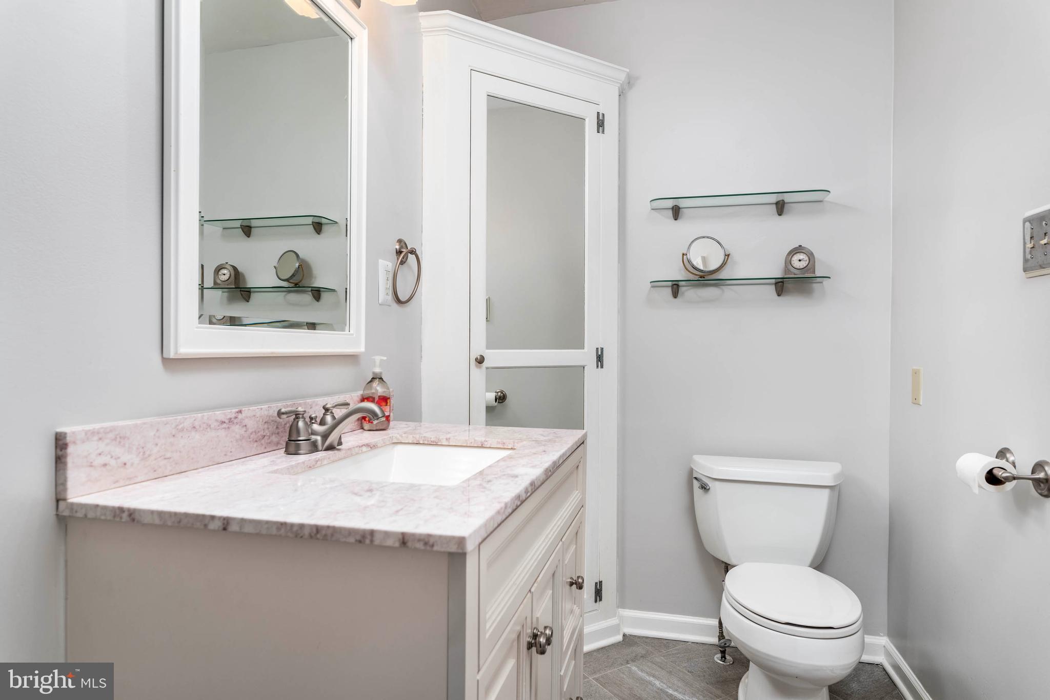 301 Raintree Lane Malvern, PA 19355 - Photo 21 of 30 Full Bathroom.
