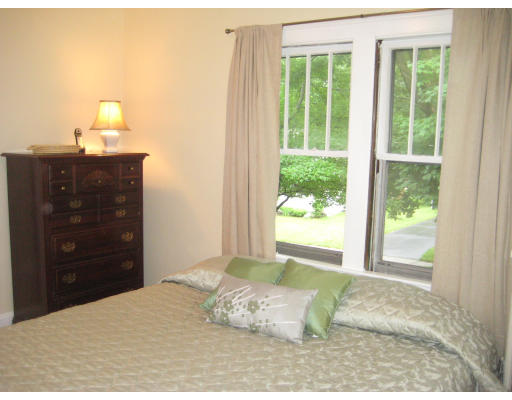 195 Winton Street Springfield, MA 01118 - Photo 12 of 20 Gallery Image 12