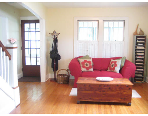 195 Winton Street Springfield, MA 01118 - Photo 4 of 20 Gallery Image 4