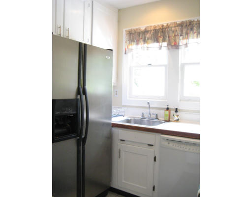 195 Winton Street Springfield, MA 01118 - Photo 8 of 20 Gallery Image 8
