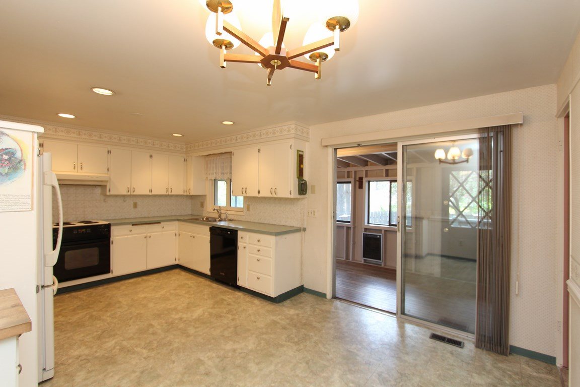 4205 West Arrowhead Road Spokane, WA 99208 - Photo 3 of 20 Gallery Image 3