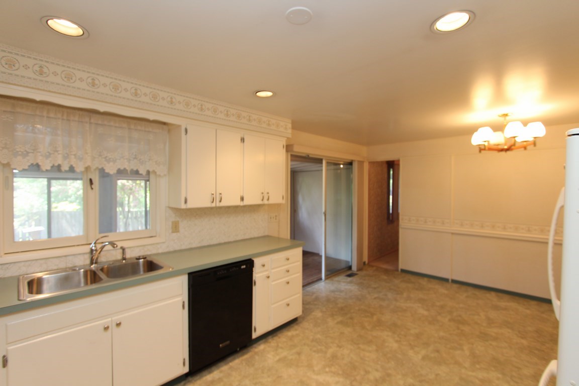 4205 West Arrowhead Road Spokane, WA 99208 - Photo 4 of 20 Gallery Image 4