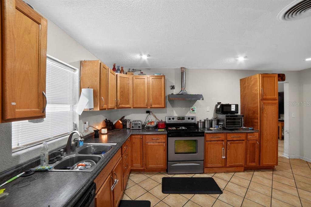 970 Lila Street Bartow, FL 33830 - Photo 10 of 32