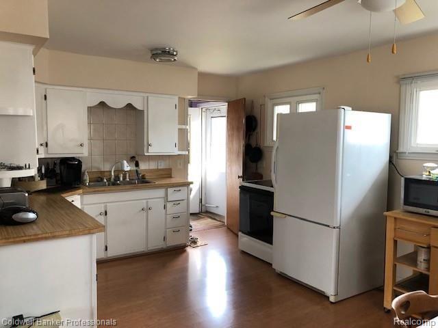 4461 Pratt Road Metamora, MI 48455 - Photo 5 of 16 IMG_0673.jpg