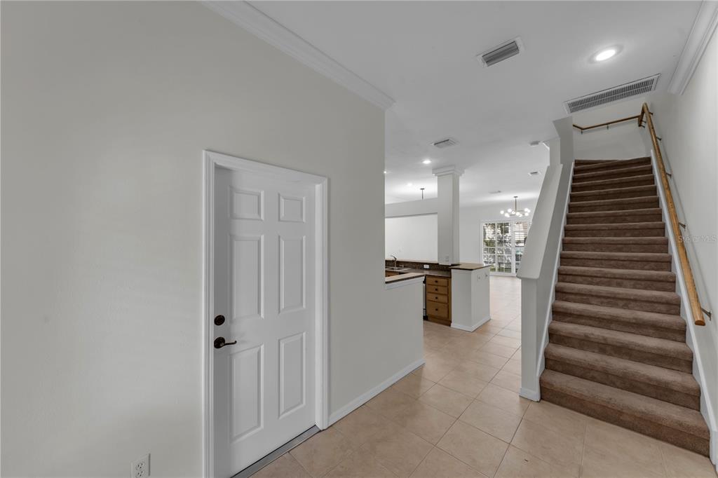 1421 Ridge Terrace Tarpon Springs, FL 34689 - Photo 8 of 48