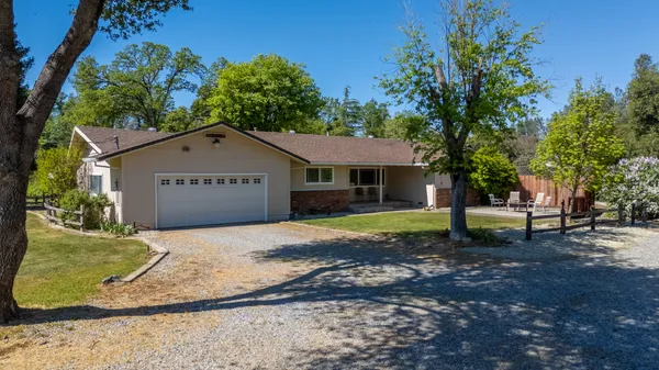 $435,000 | 21334 Dersch Road, Anderson, CA 96007