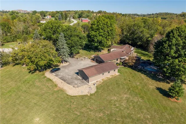 $2,000,000 | 375 Wray Large Road, Clairton, PA 15025
