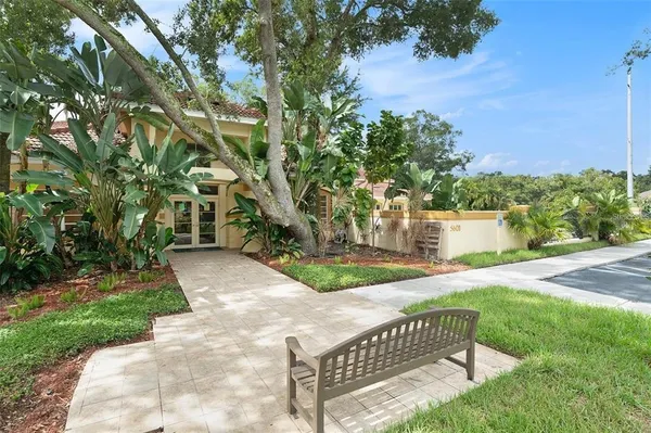 $1,700 | 5606 Pinnacle Heights Circle, Unit 306, Tampa, FL 33624