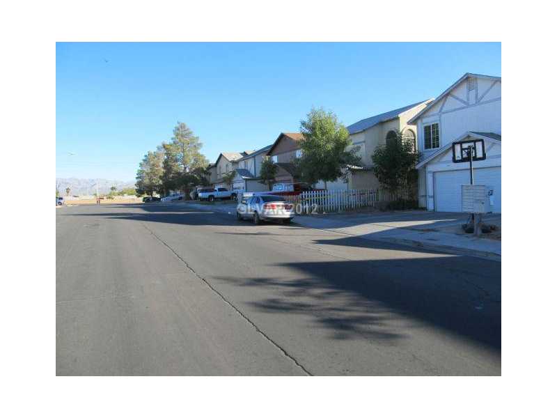 3921 Lincoln Road Las Vegas, NV 89115 - Photo 24 of 25 Other. NEIGHBORHOOD SCENE