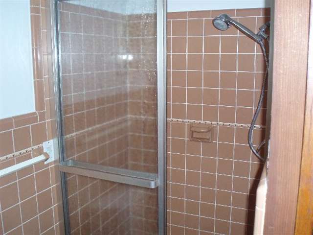 53140 Bates Road New Baltimore, MI 48051 - Photo 22 of 30 31010797-21.JPG