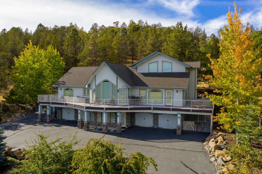 4426 Murrelet Road Klamath Falls, OR 97601 - Photo 3 of 54 Private Location