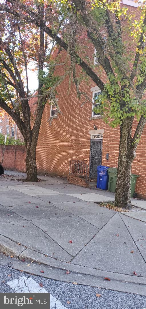 33 South Ann Street Baltimore, MD 21231 - Photo 7 of 7 Side entrance