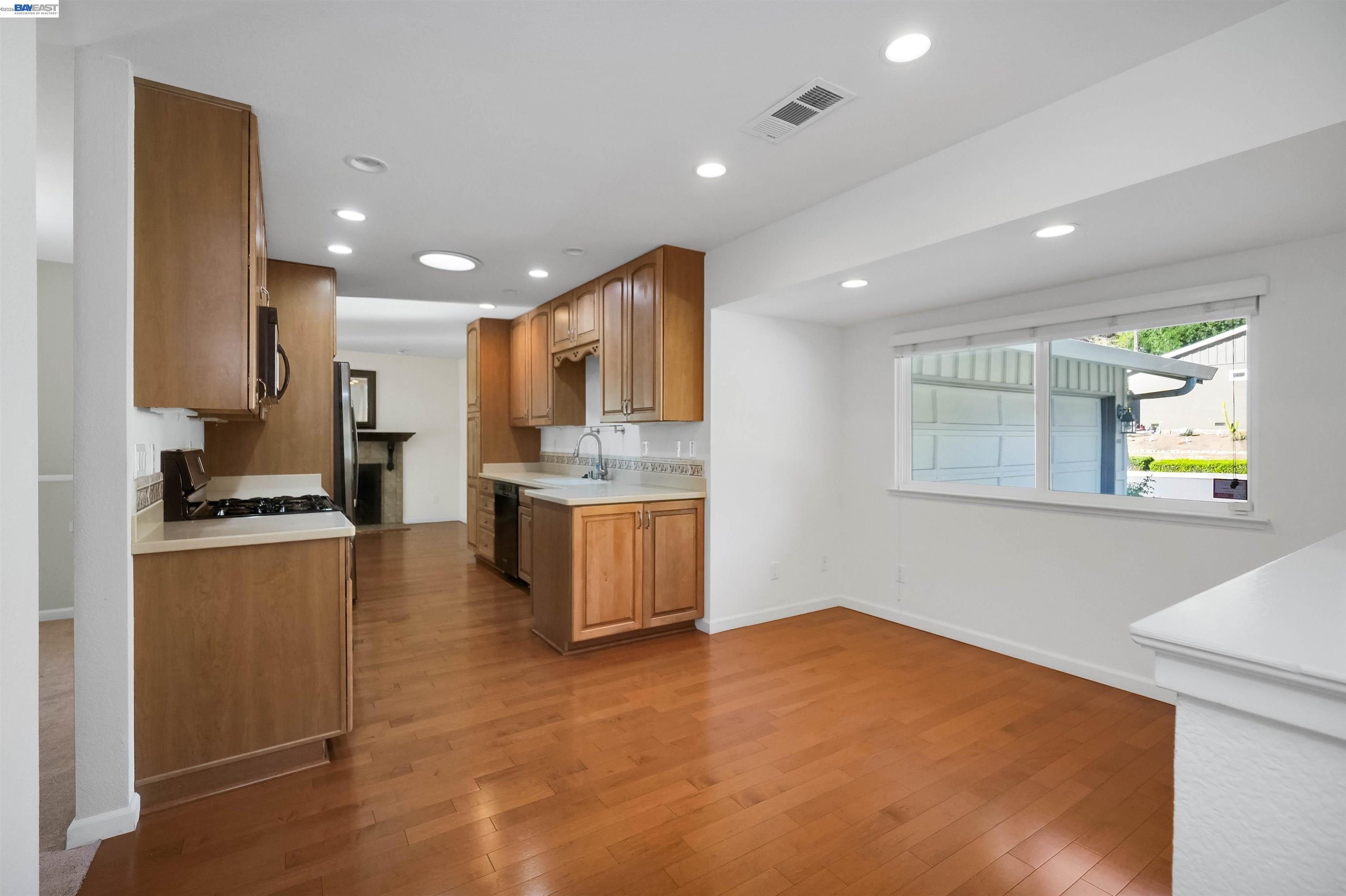 30245 Treeview Street Hayward, CA 94544 - Photo 23 of 44