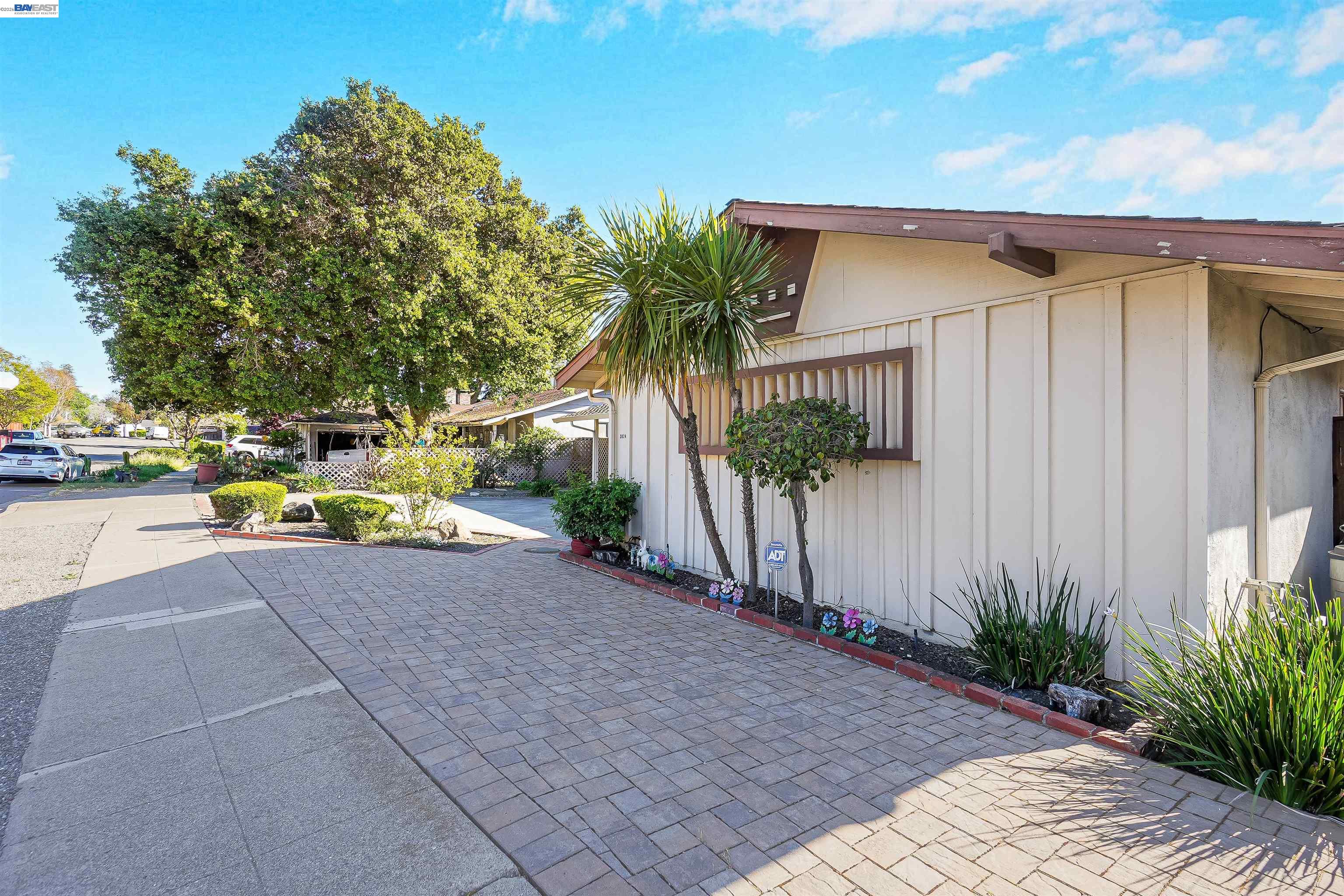 30245 Treeview Street Hayward, CA 94544 - Photo 4 of 44