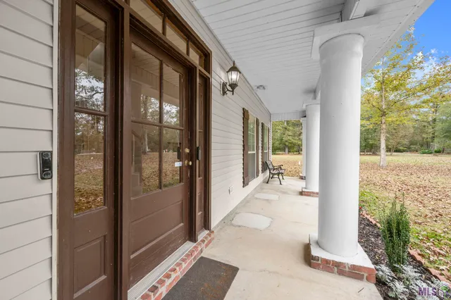 $482,500 | 22470 Loving Drive, Denham Springs, LA 70726