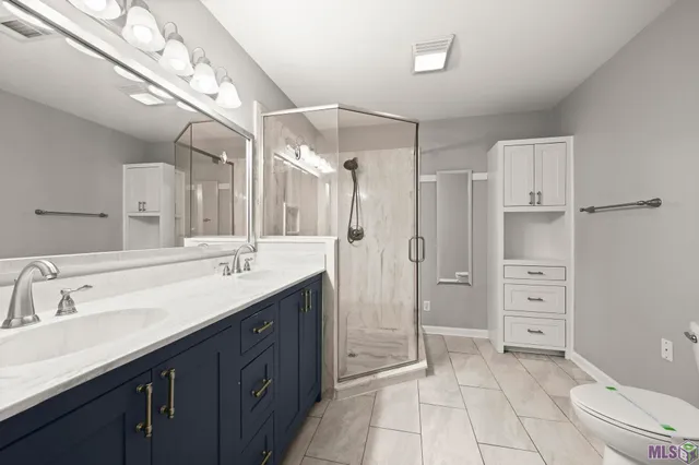 $482,500 | 22470 Loving Drive, Denham Springs, LA 70726