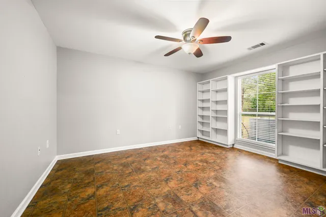 $482,500 | 22470 Loving Drive, Denham Springs, LA 70726