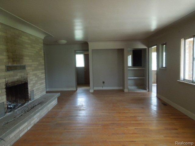 1603 Hadley Road Lapeer, MI 48446 - Photo 3 of 25 io 001.jpg