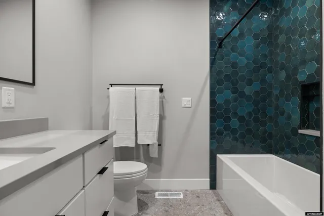 $795,000 | 340 South David Street, Casper, WY 82601